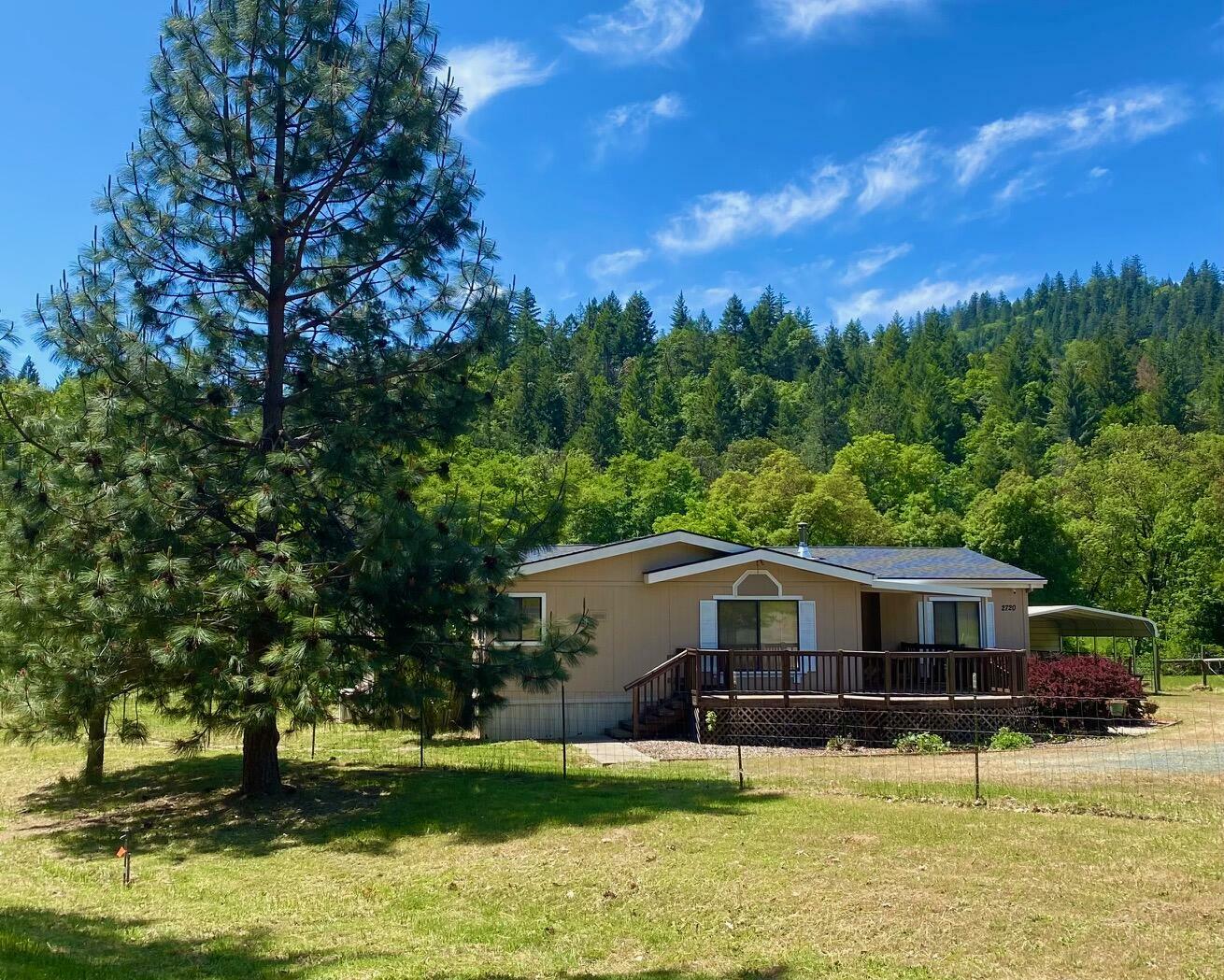 Property Photo: 2720 Hugo Road OR 97532