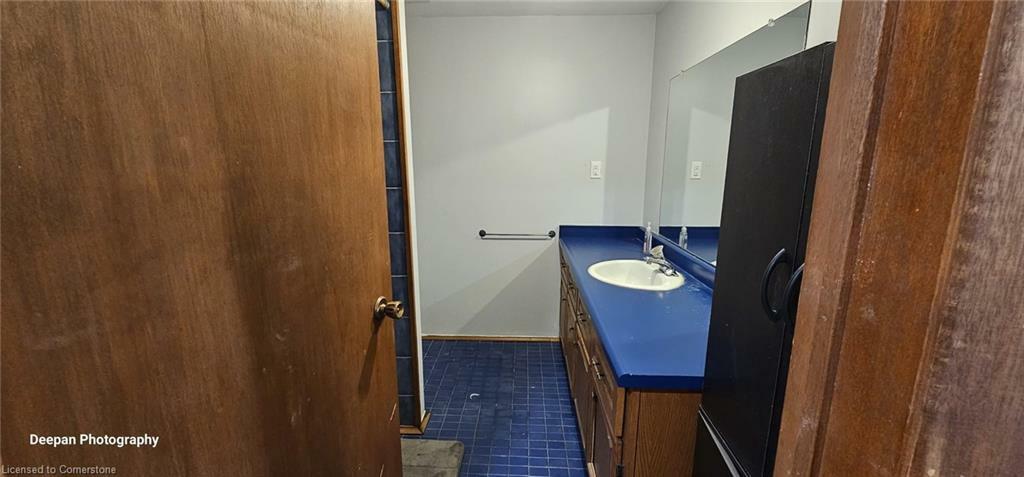 Photo de la propriété: 434 Karn Street 2 ON N2M 2C1