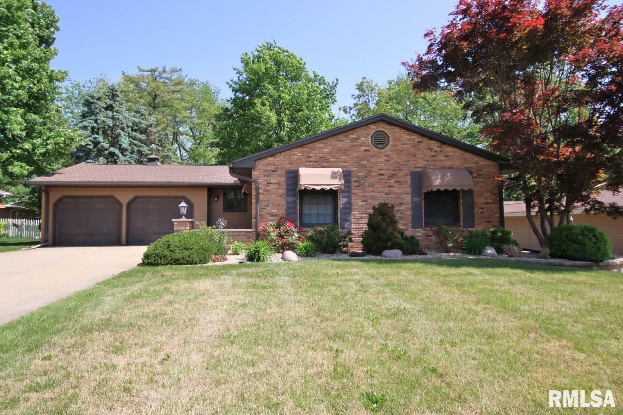 Property Photo: 2 Gale Court IL 61554