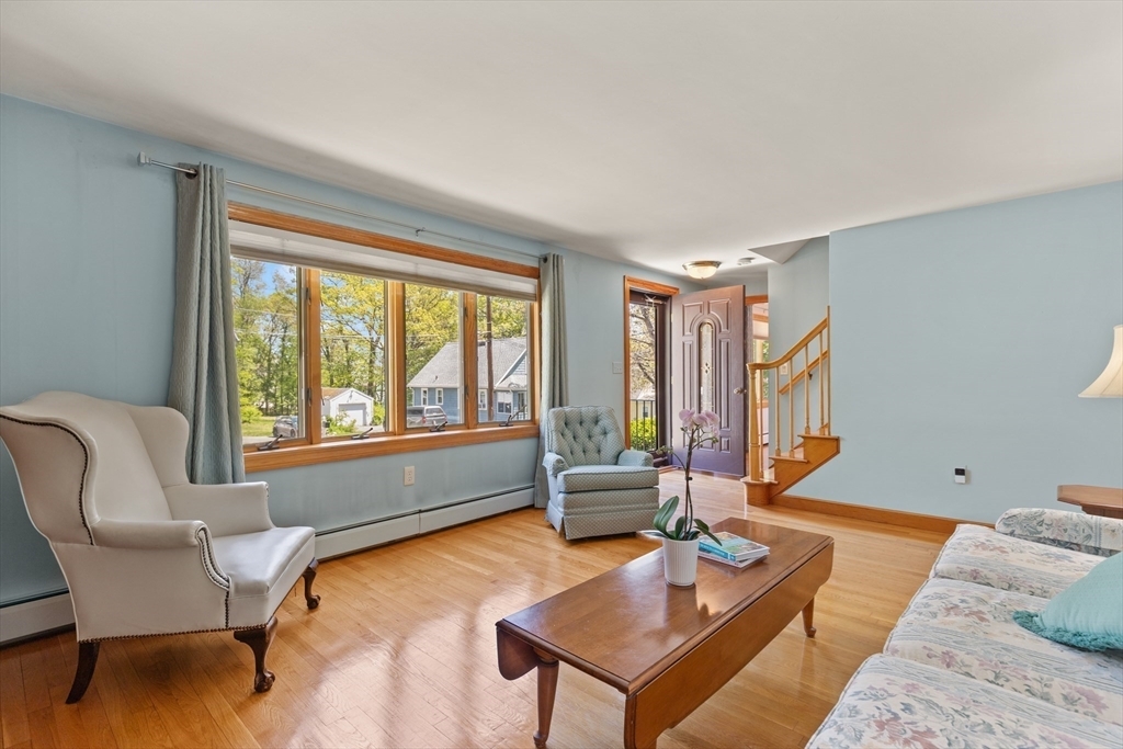 Photo de la propriété:  8 Poplar St.  MA 01801 