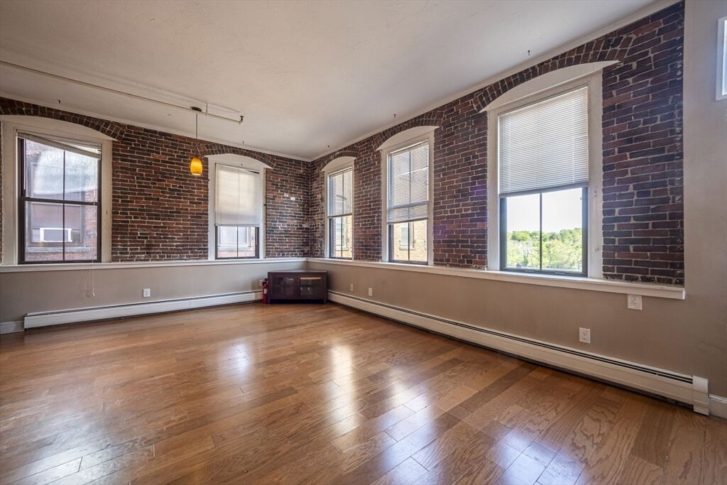 Property Photo:  62 Washington St 13  MA 01832 