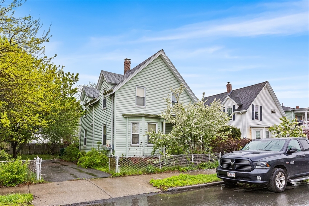 Property Photo:  44 Elmwood Ave  MA 01905 