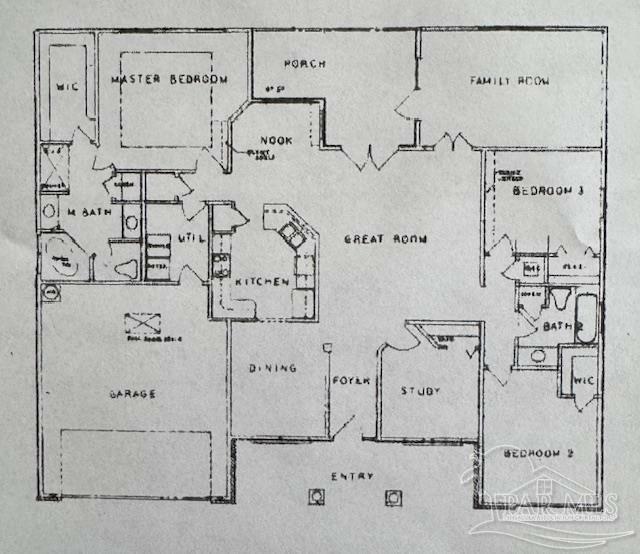 Property Photo: 2775 Lakes Edge Ln FL 32566