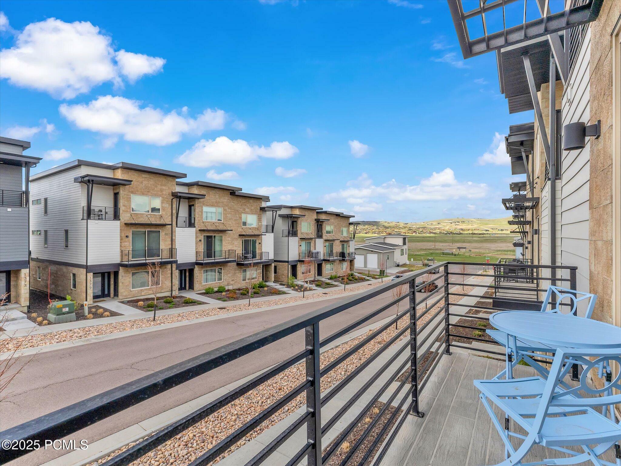 Property Photo:  1374 Gambel Oak Way  UT 84098 