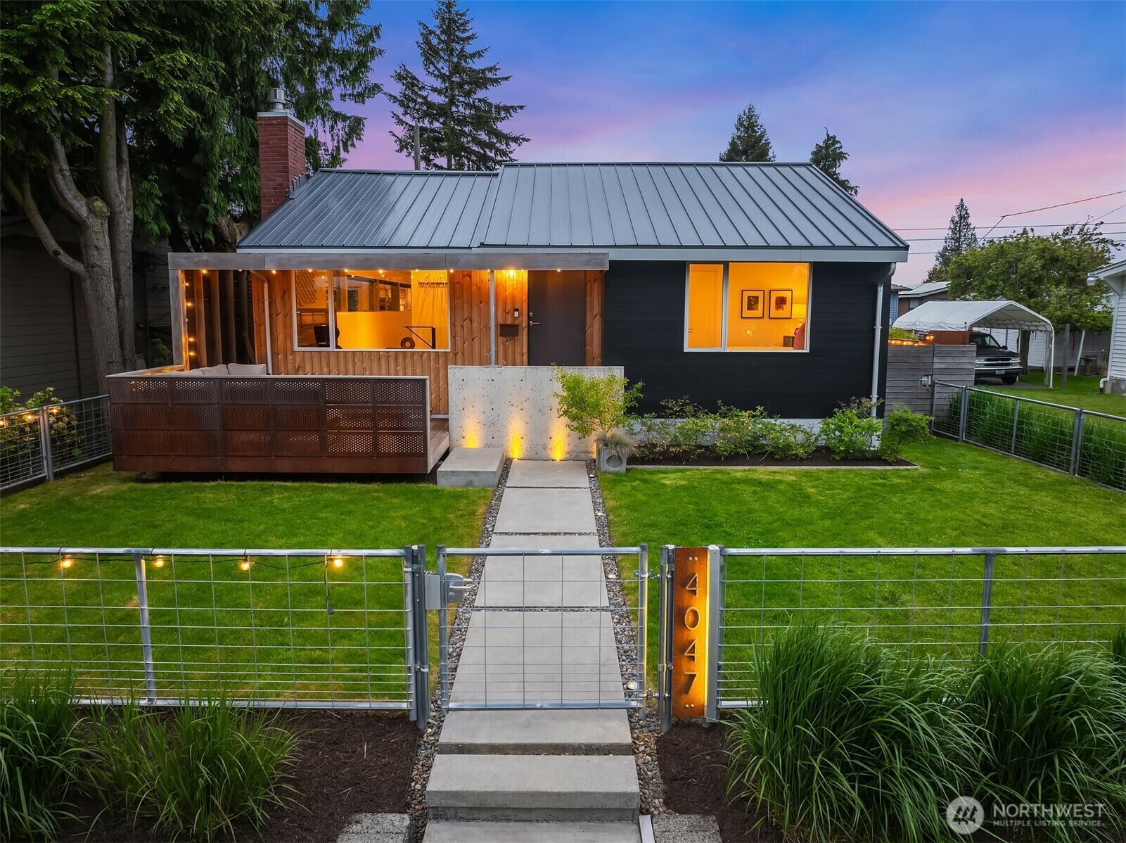 Property Photo: 4047 52nd Avenue SW WA 98116