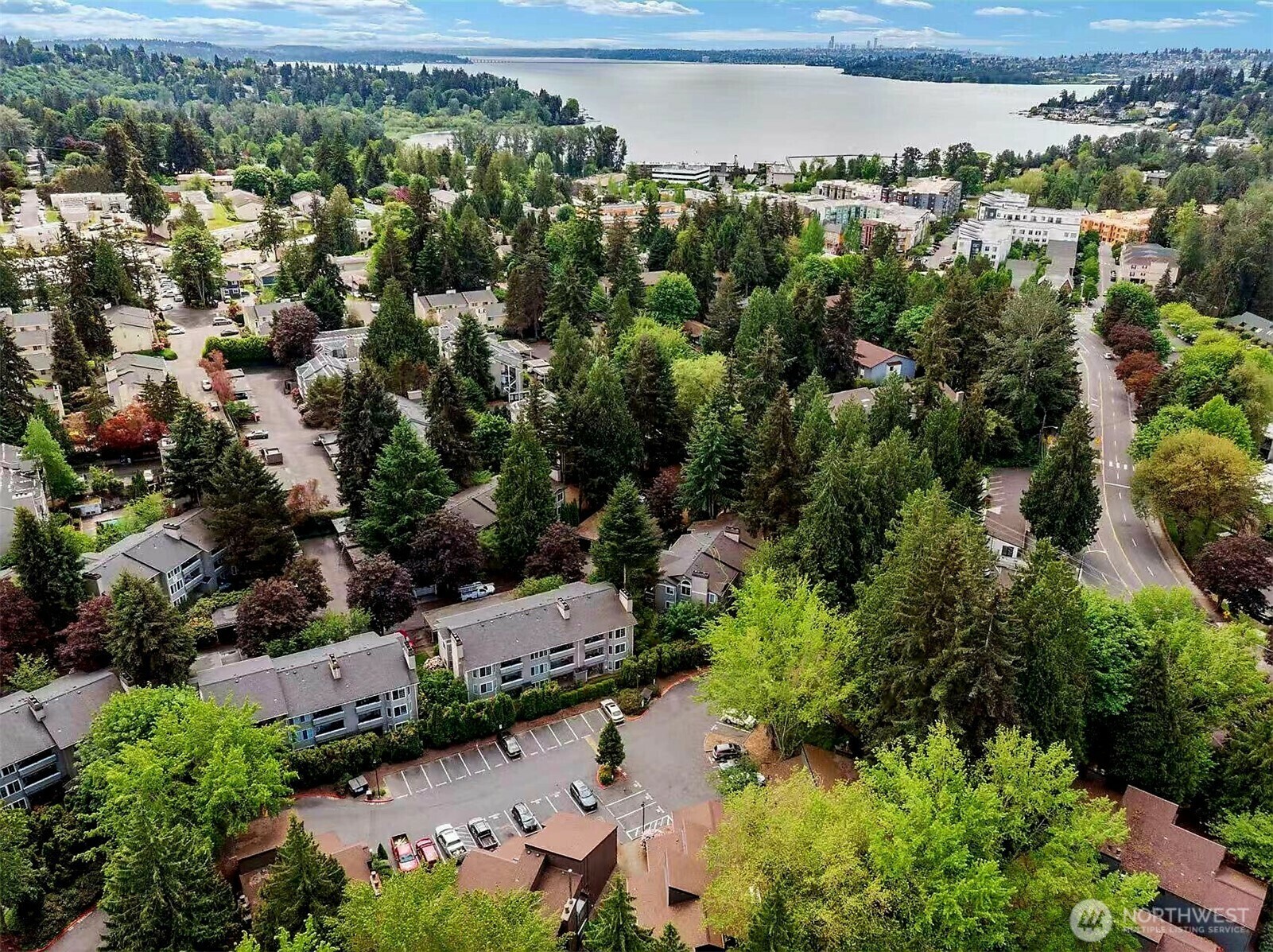 Property Photo: 10004 NE 122nd Street T-D WA 98034