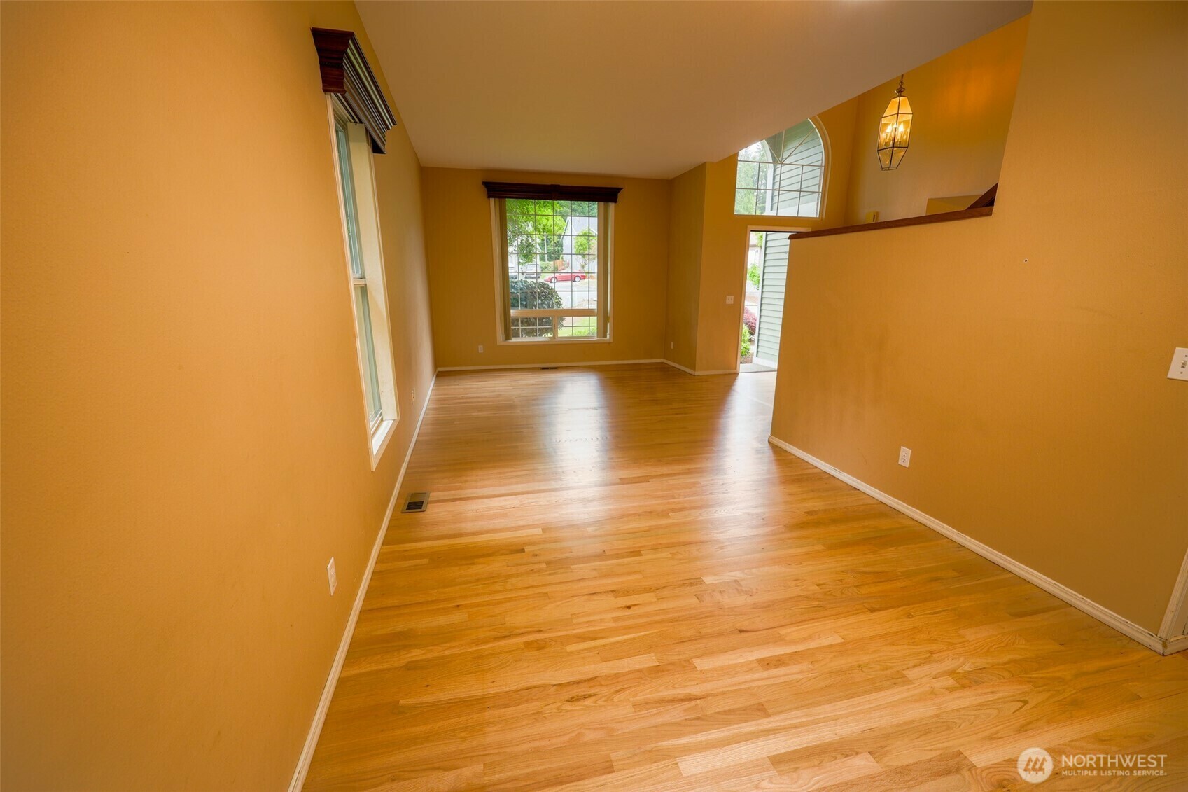 Property Photo: 11857 SE 321st Place WA 98092