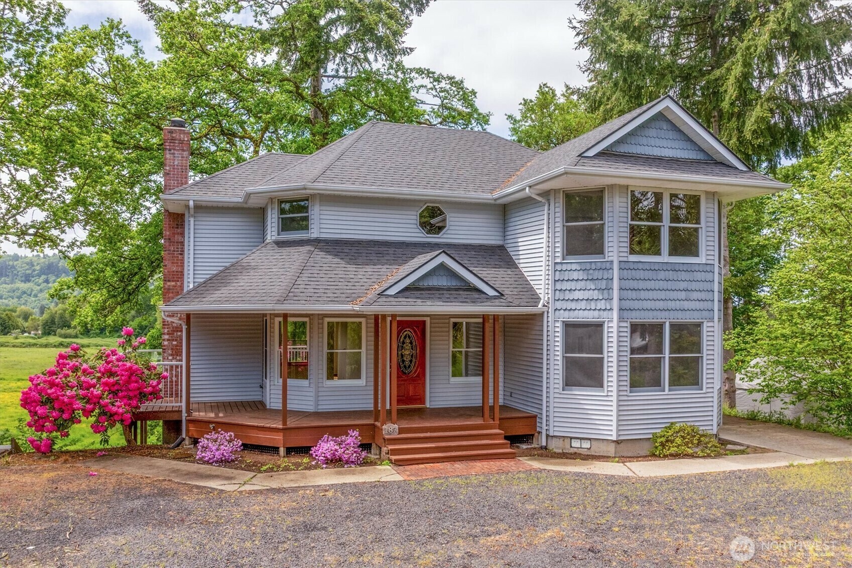 Property Photo: 187 Acorn WA 98632