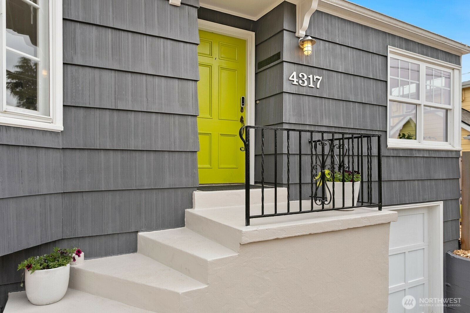 Property Photo: 4317 SW Raymond Street WA 98136