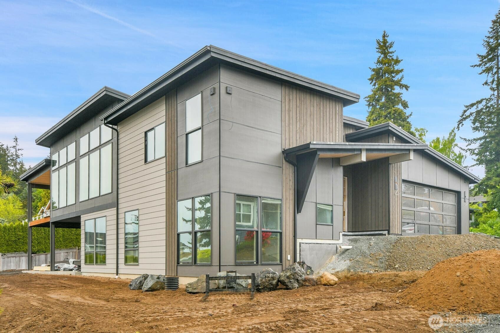 Property Photo: 18809 94th Avenue W WA 98020