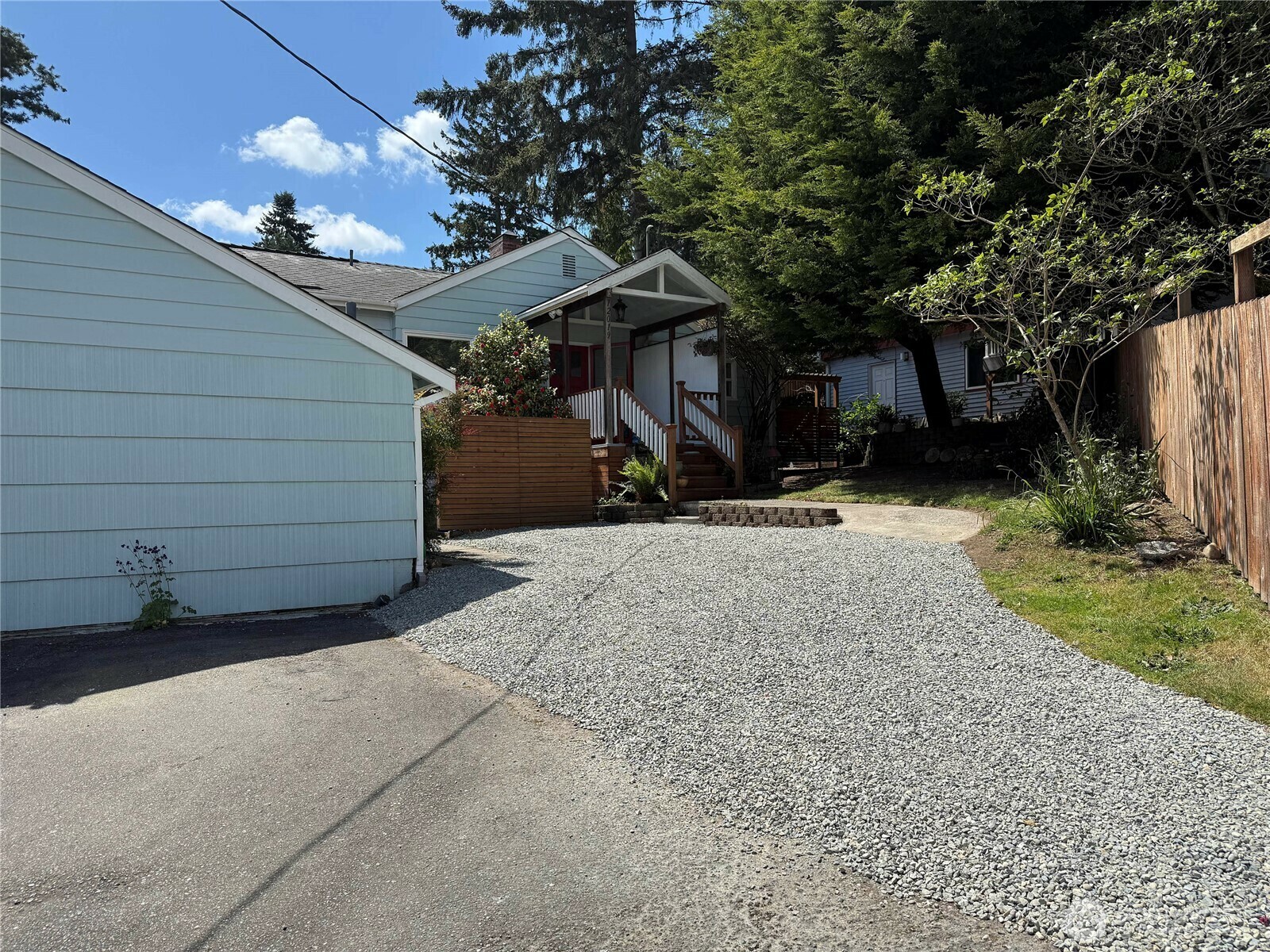 12019 B  25th Avenue NE  Seattle WA 98125 photo