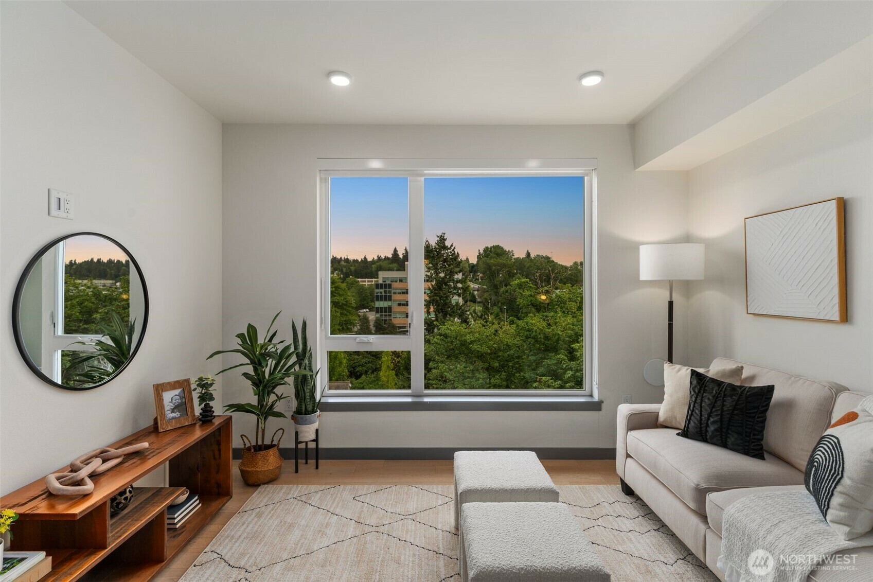 Property Photo: 11903 NE 128th St 612 WA 98034