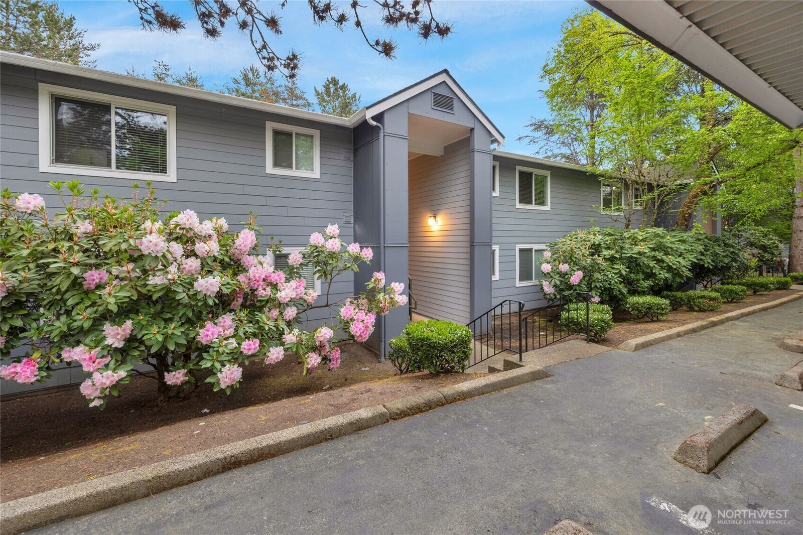 Property Photo:  12642  100th Lane NE E222  WA 98034 