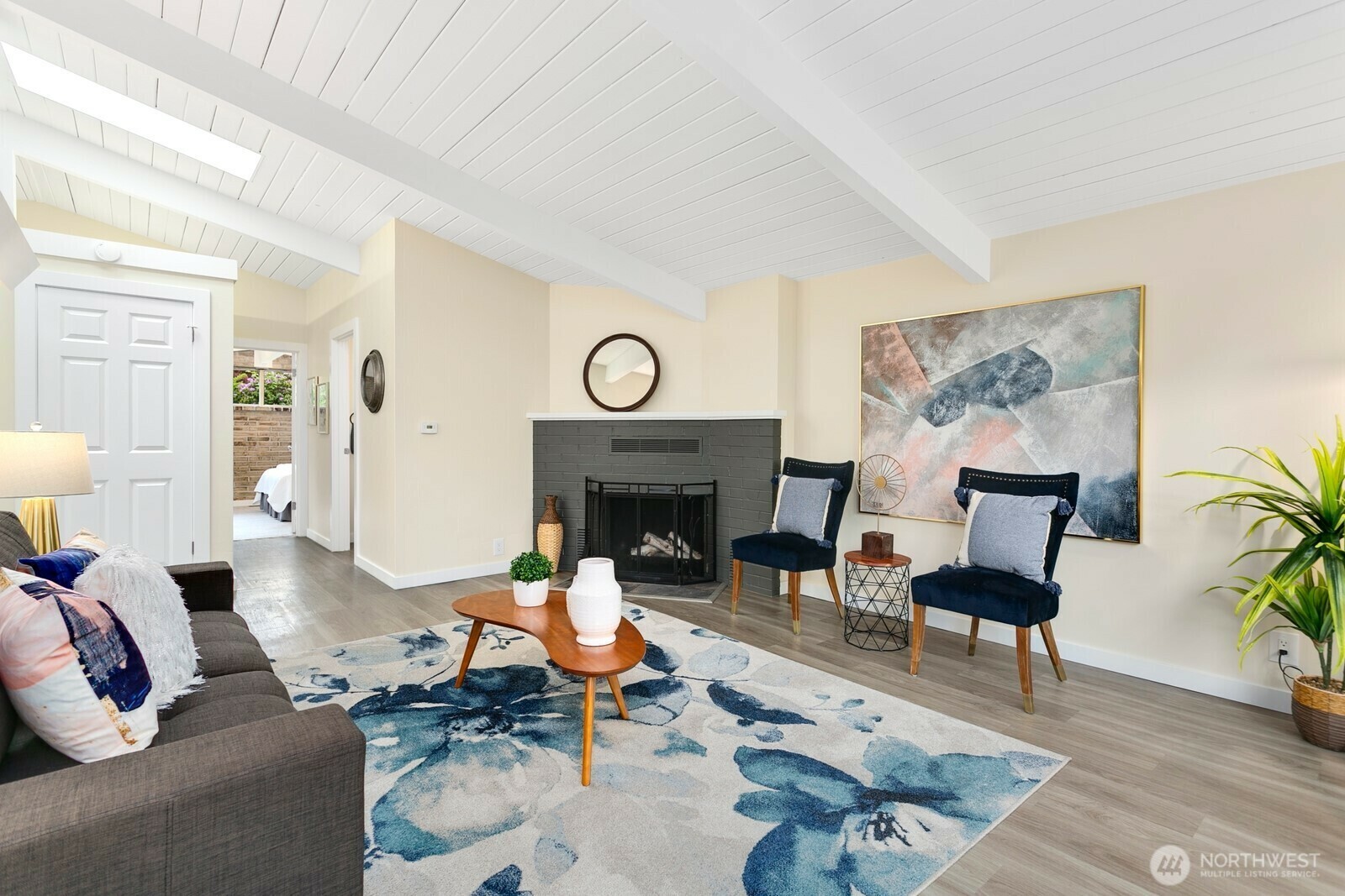 Property Photo: 1102 NE 106th Street WA 98125