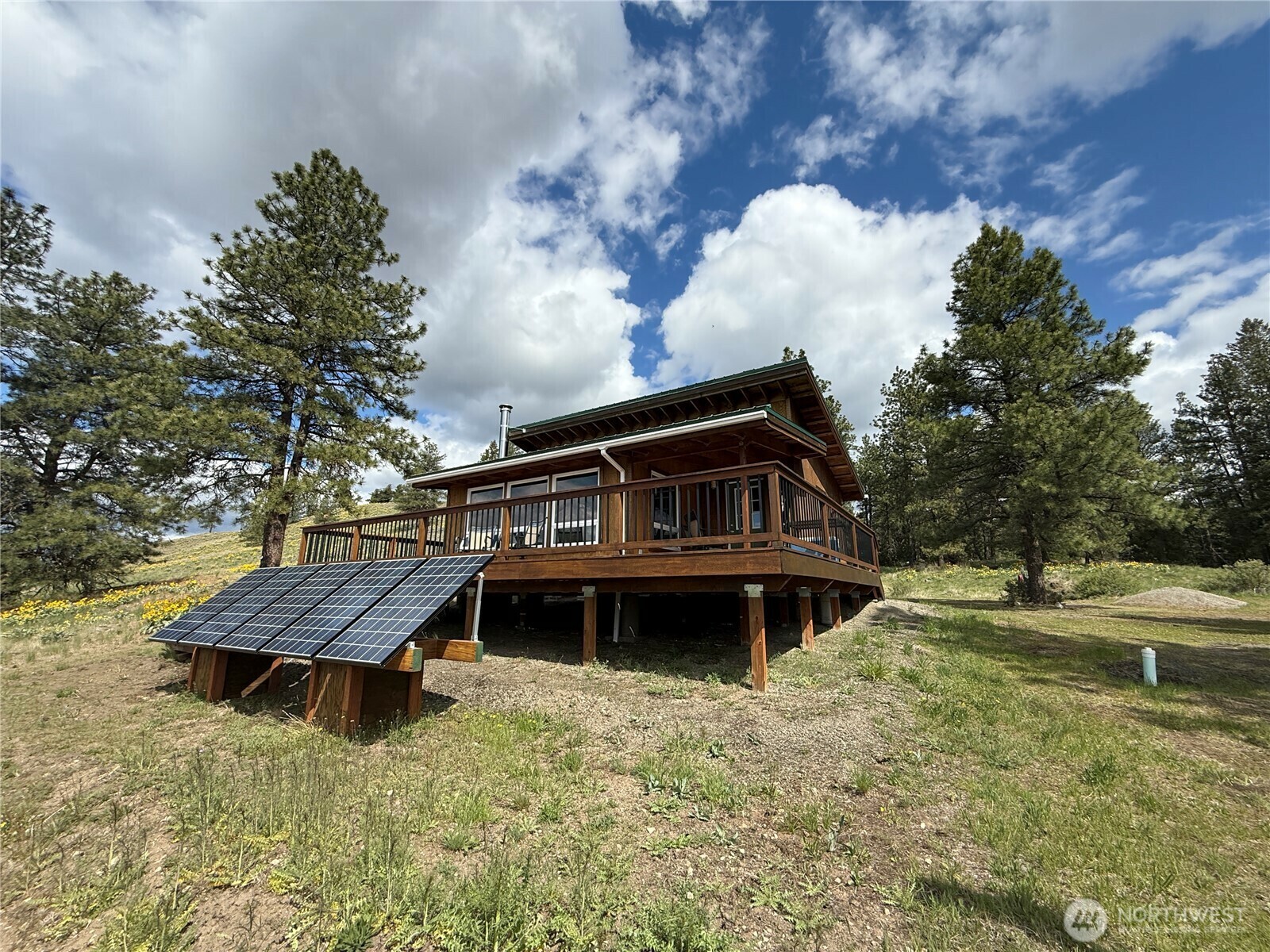 108  Grizzly Loop  Republic WA 99166 photo