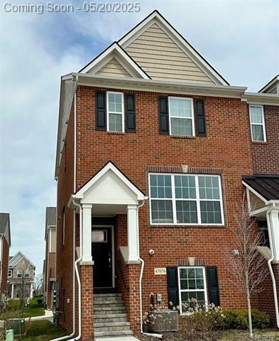 Property Photo: 47676 Alden S MI 48168