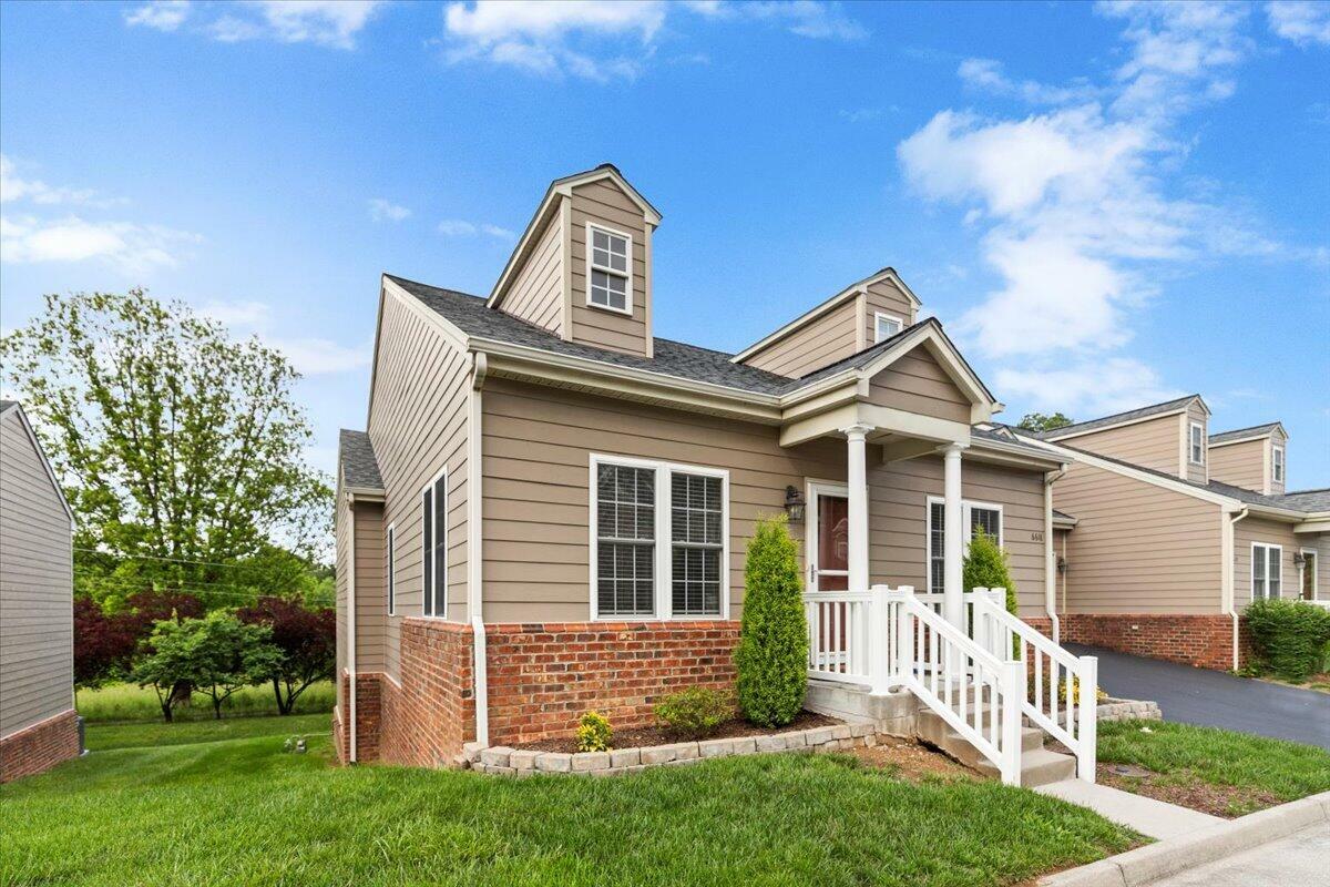 Property Photo: 6618 Hartman Ct VA 24019
