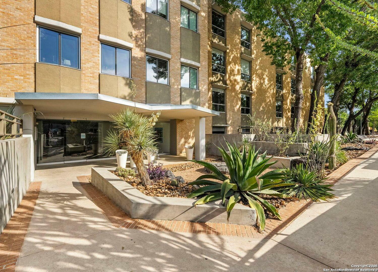 Property Photo: 1115 S Alamo St 2211 TX 78210