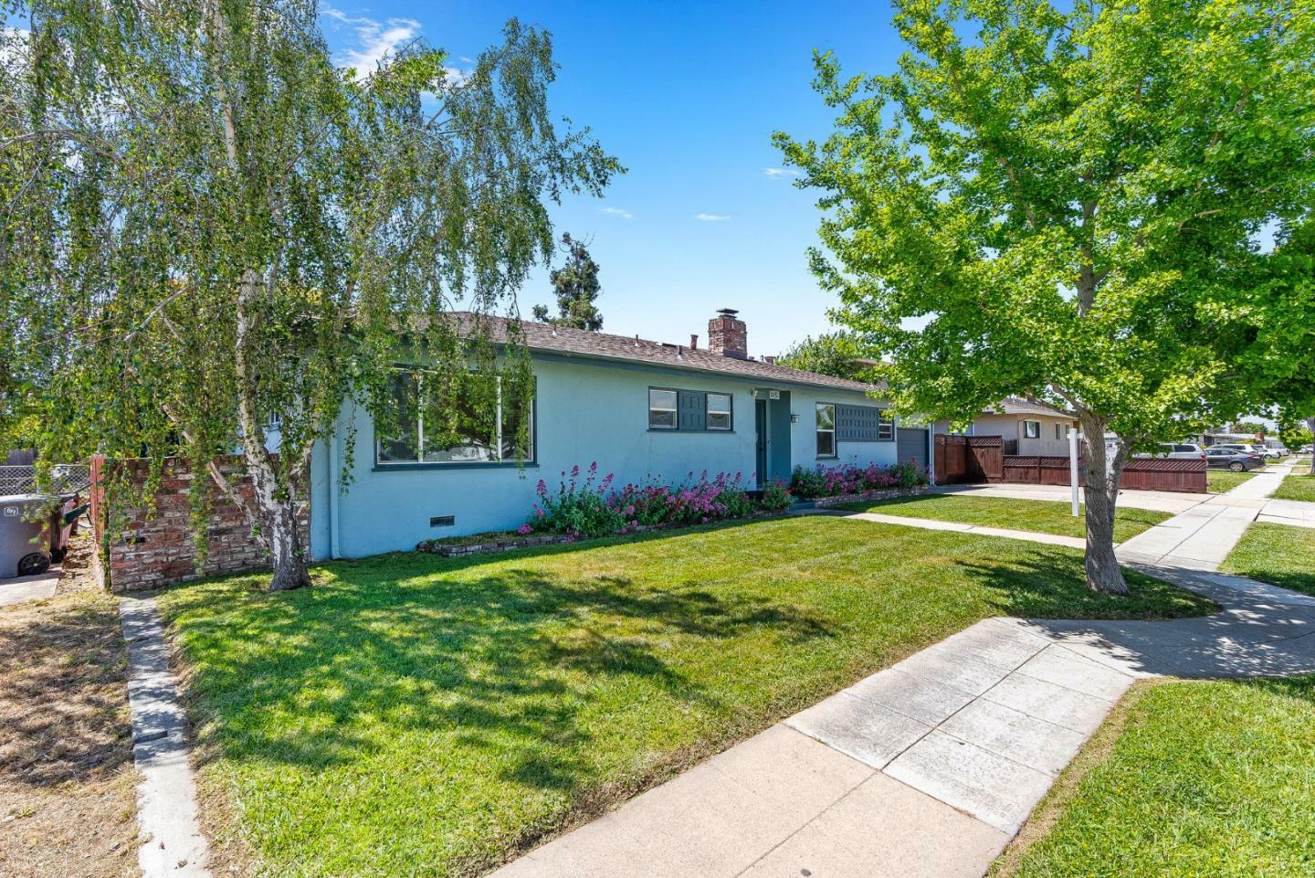 Property Photo: 1051 Harding Street CA 93906