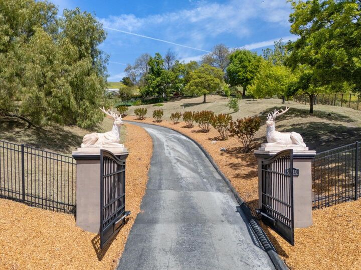 Property Photo:  9540 Via Del Oro  CA 95020 