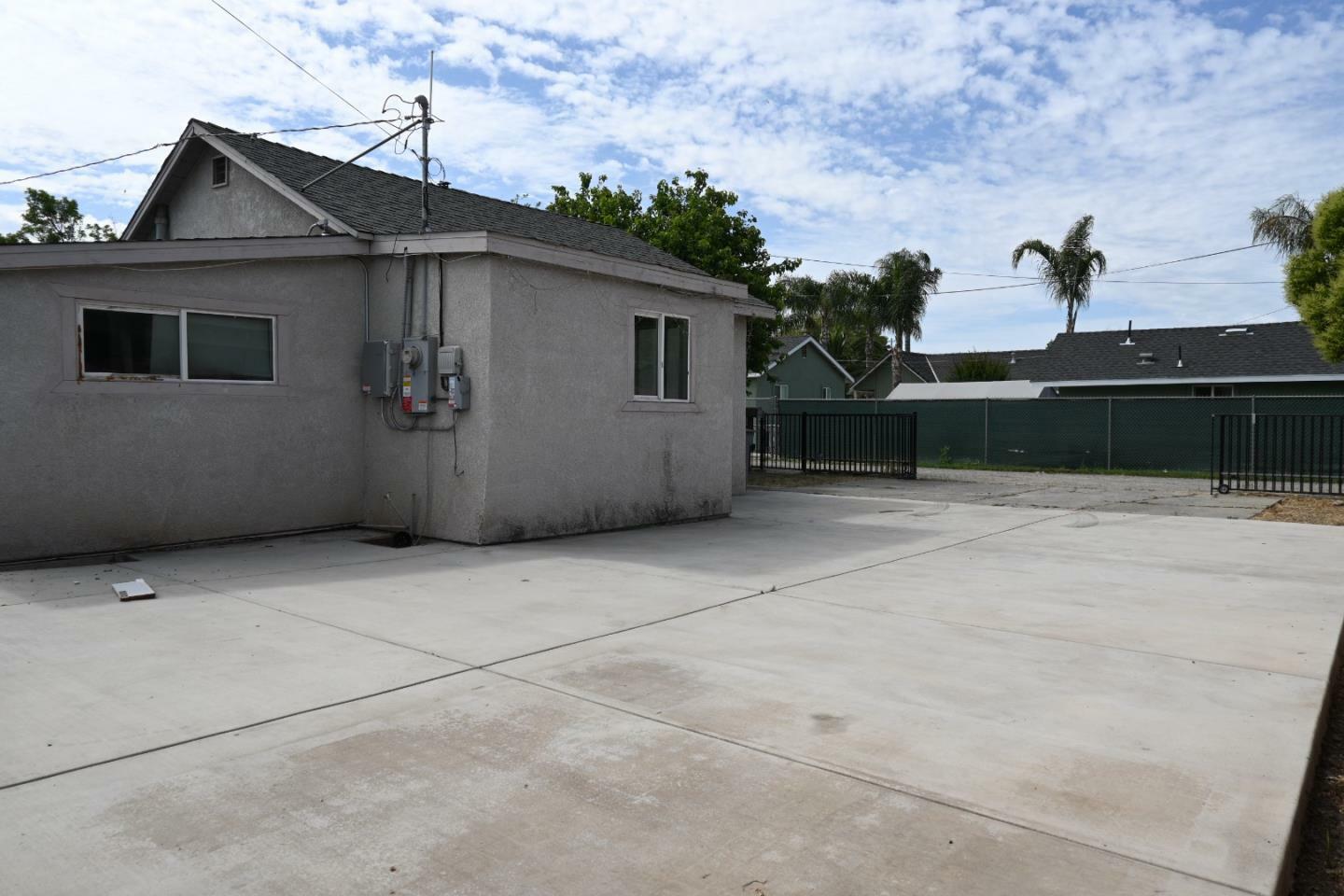 Property Photo: 503 R Street CA 95341