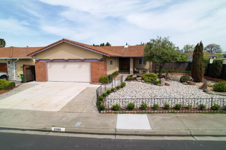 2389 Cabrillo Drive  Hayward CA 94545 photo