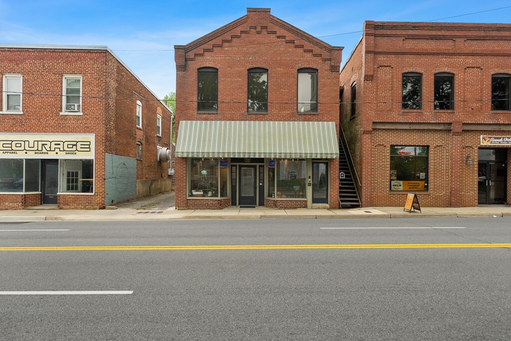 Property Photo: 215 West Third Street VA 23901