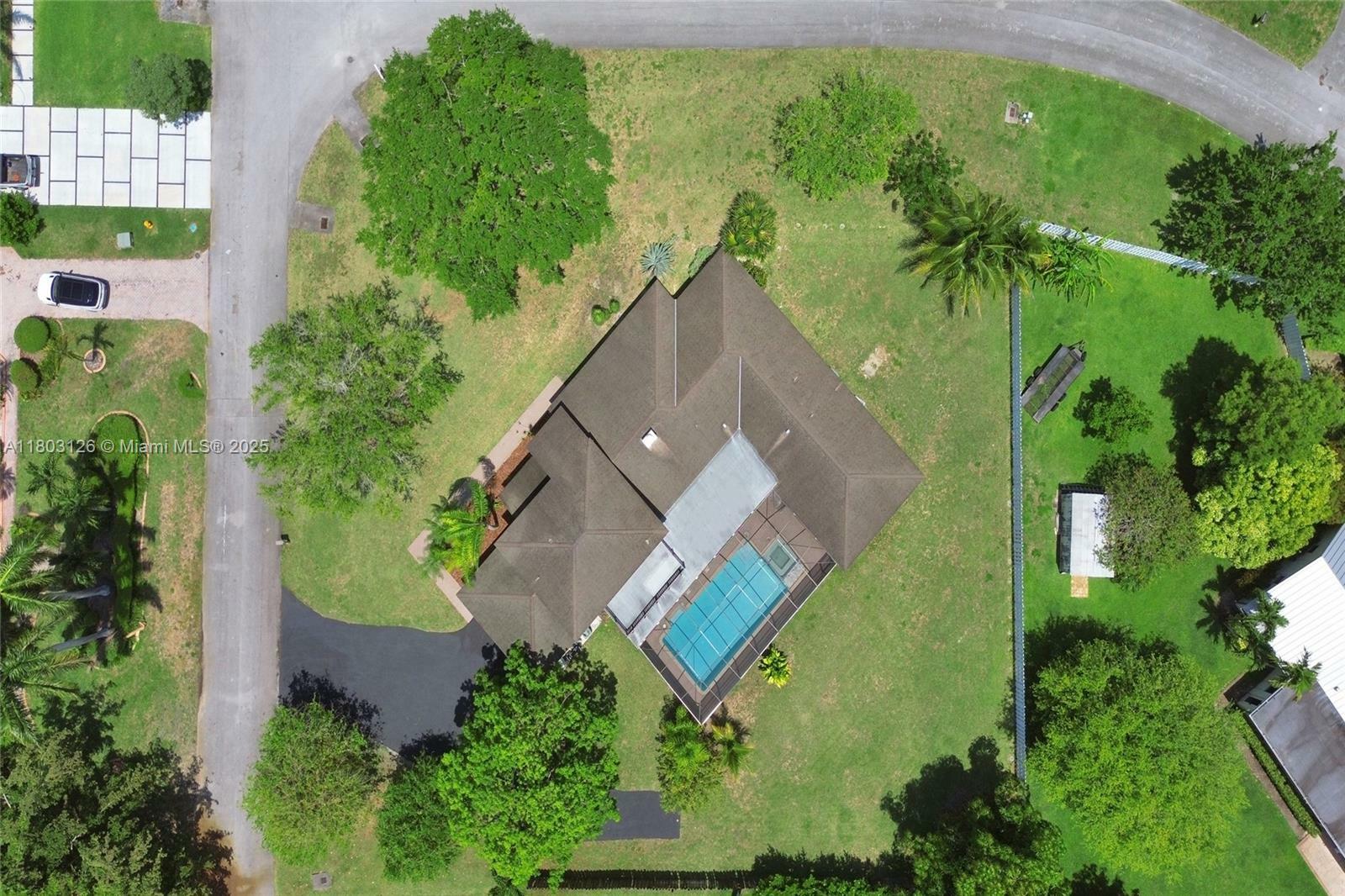 Property Photo: 14940 SW 164th Ter FL 33187