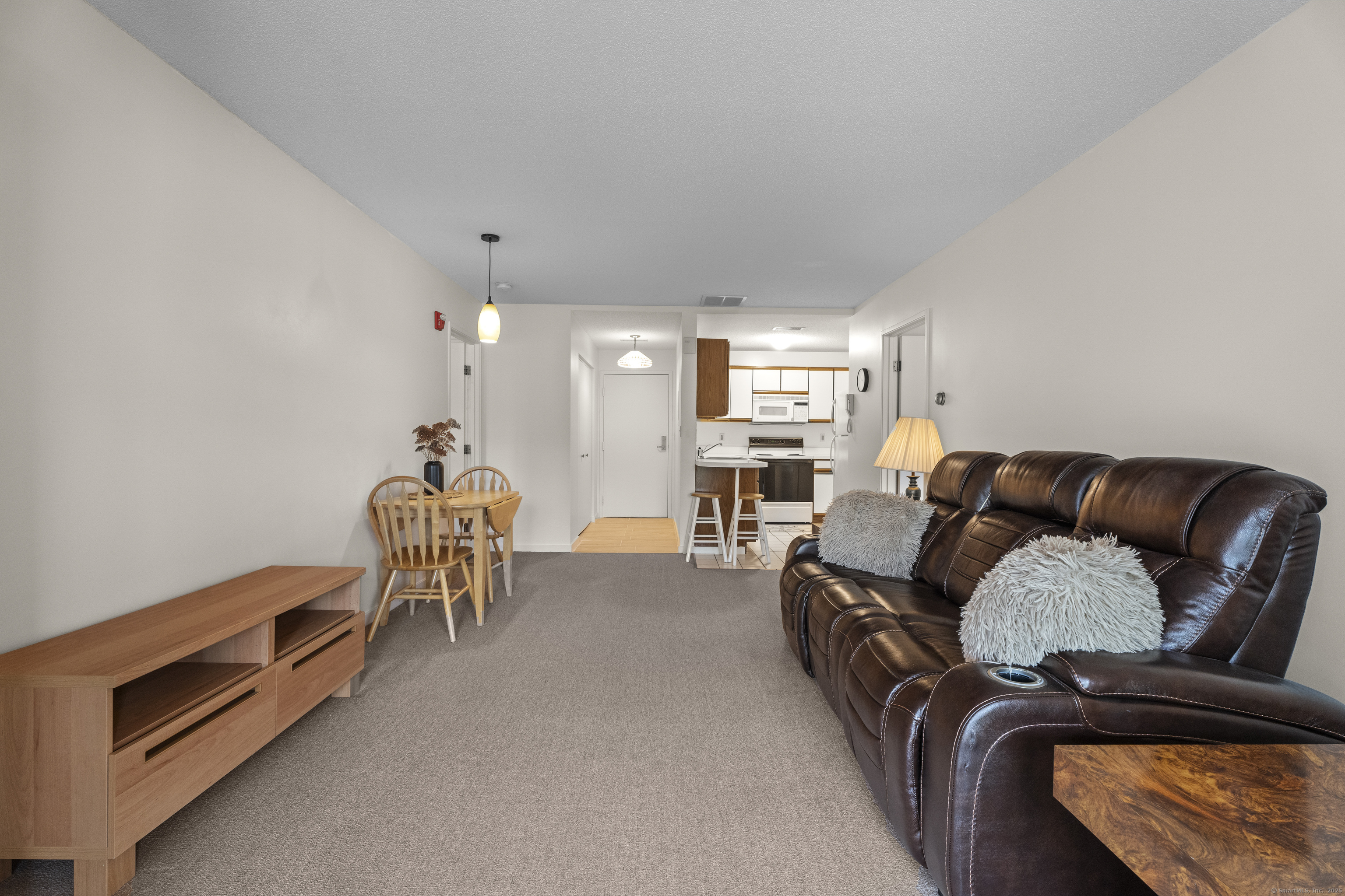 Property Photo: 75 Washington Avenue 2-307 CT 06518