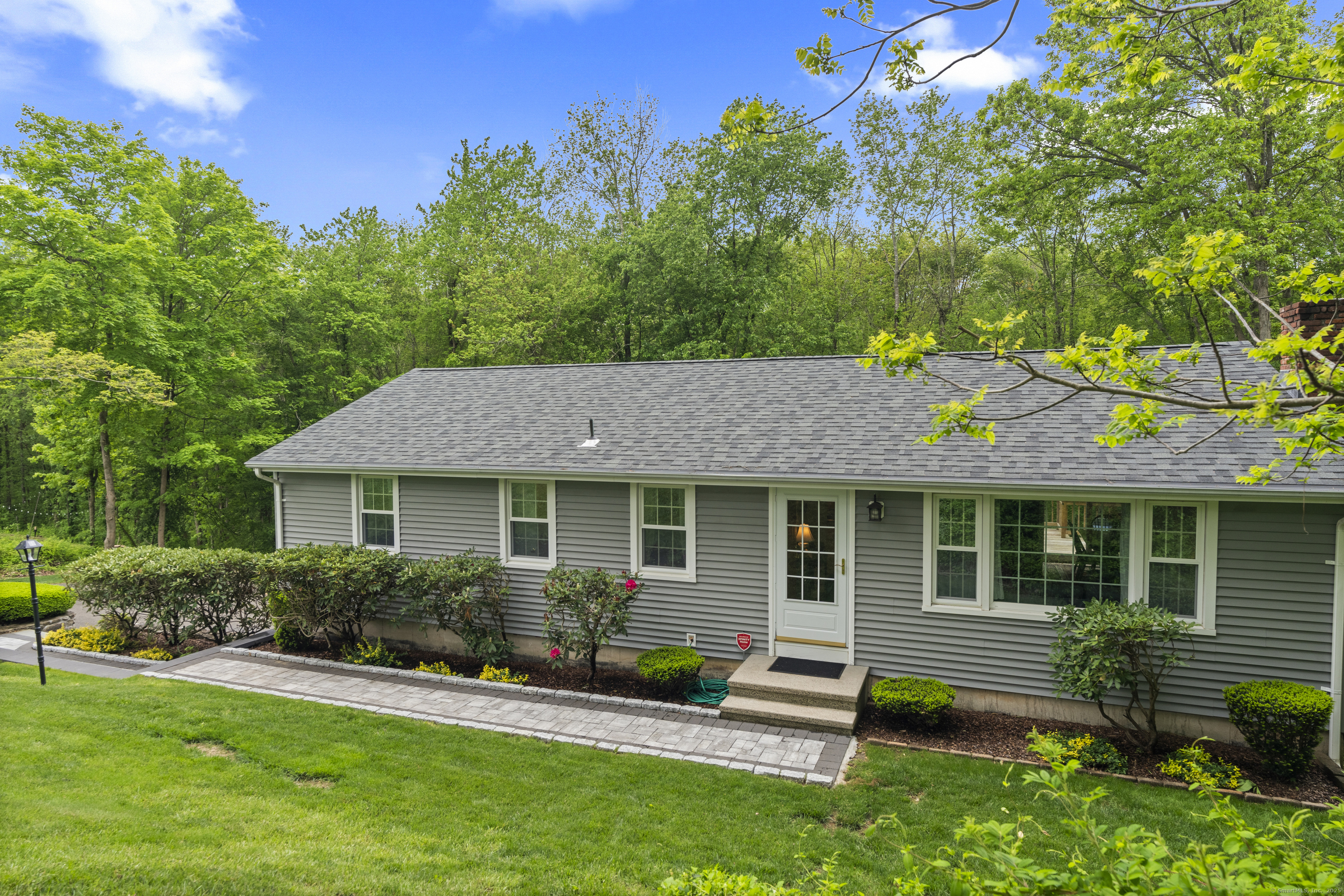 Property Photo: 134 West Lake Avenue CT 06437