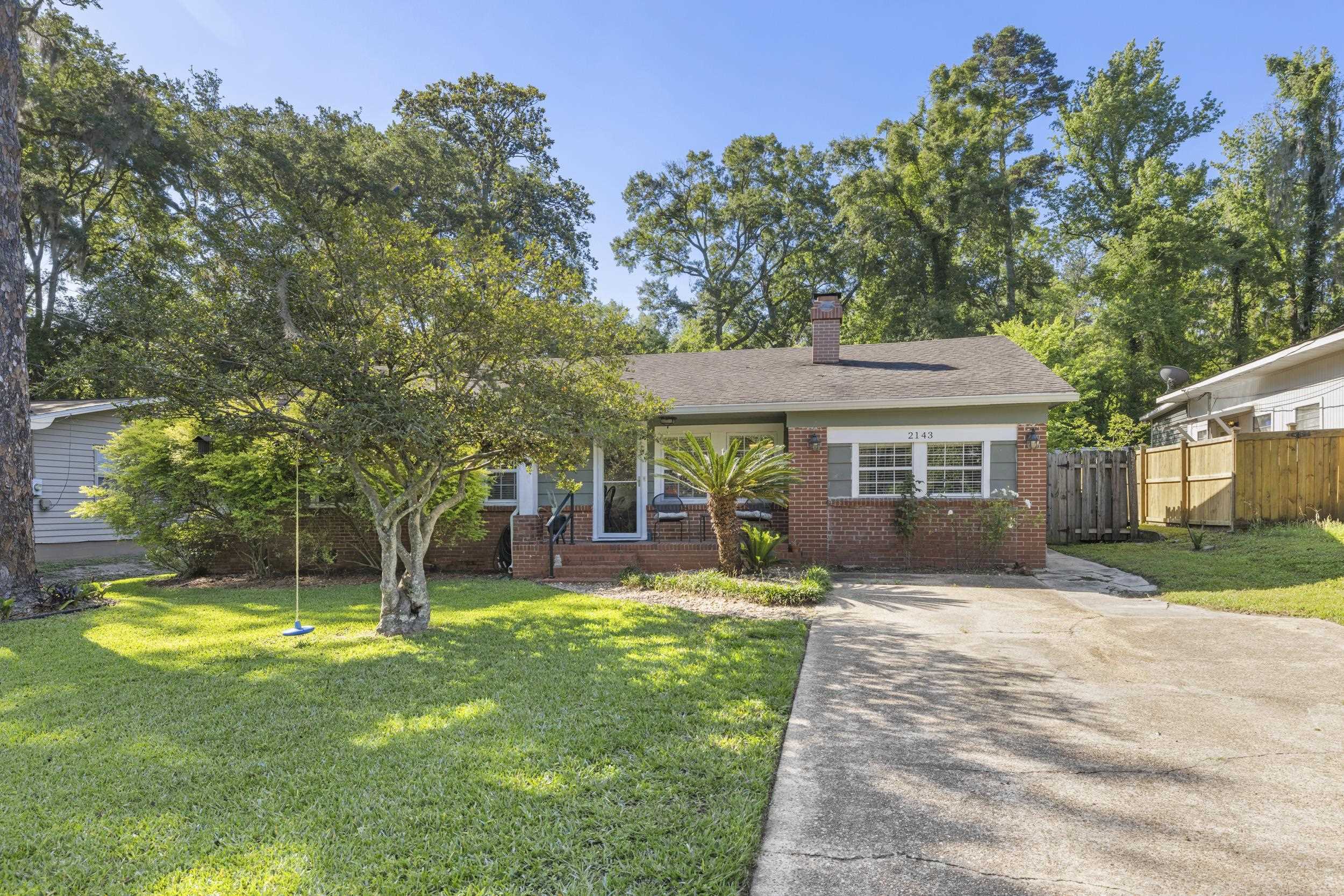 Property Photo: 2143 Longview Drive FL 32303