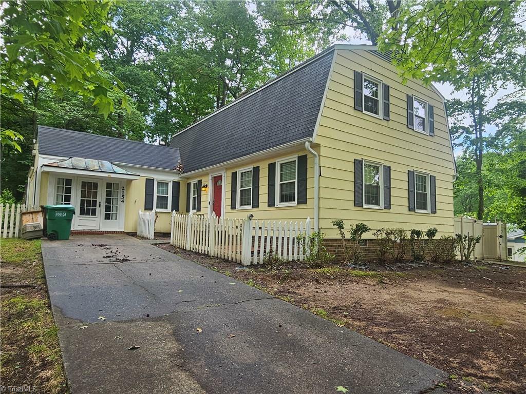 Property Photo: 2154 Rivermeade Drive NC 27265