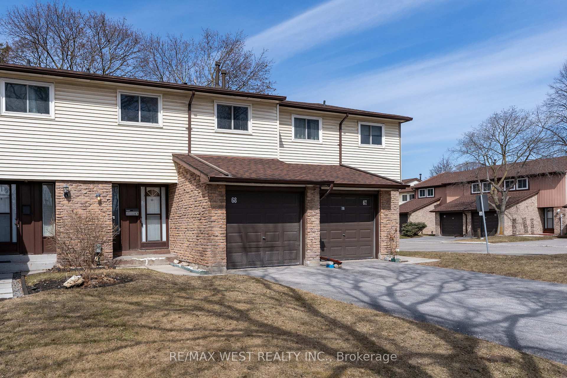 222 Pearson Street 68  Oshawa ON L1G 7C6 photo