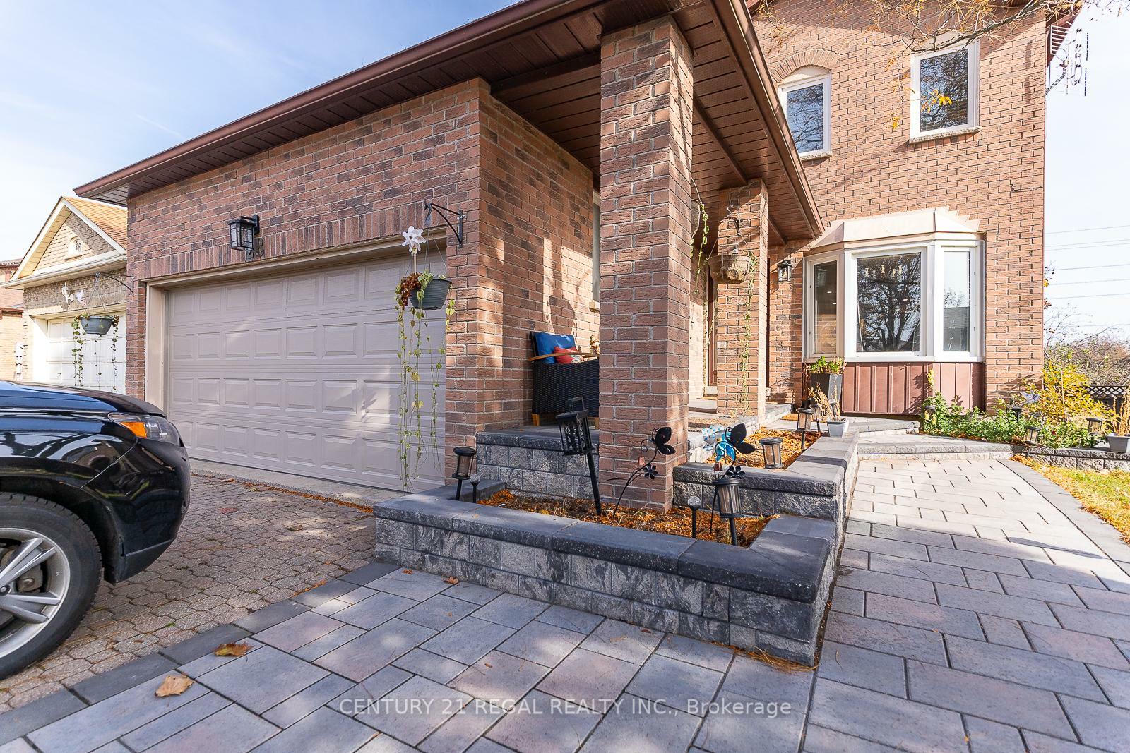 28 Upland Drive  Whitby ON L1N 8H8 photo