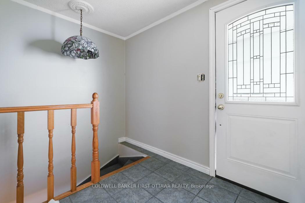Property Photo: 323 Amiens Street ON K1E 1N4