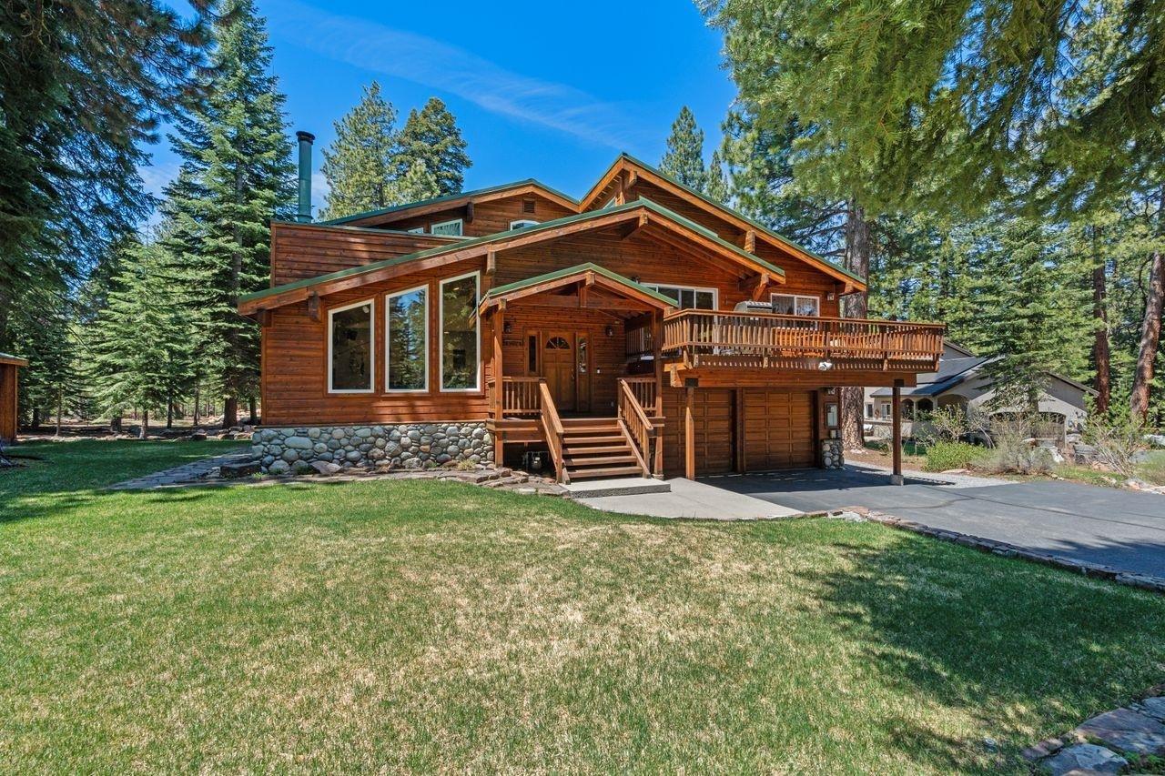 11560 Stillwater Court  Truckee CA 96161-0000 photo
