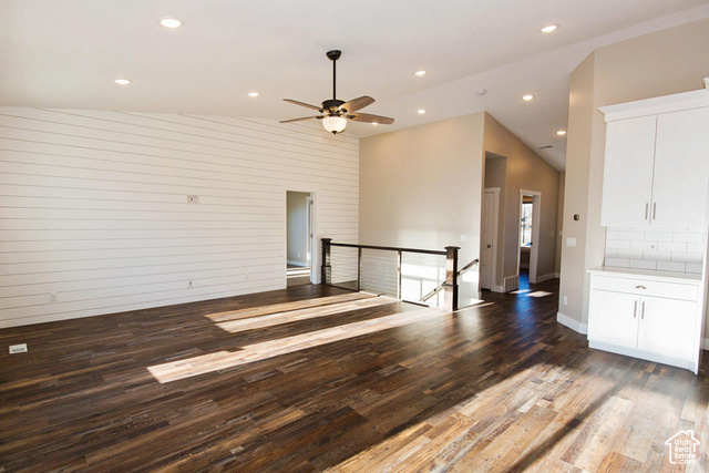 Property Photo: 725 E 2450 N UT 84341