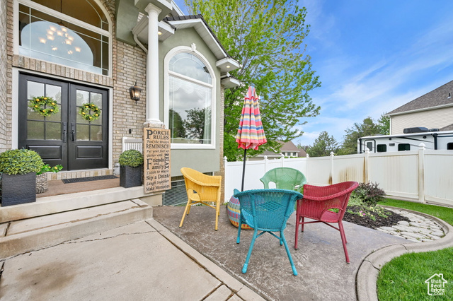 Property Photo: 857 E 3250 N UT 84414