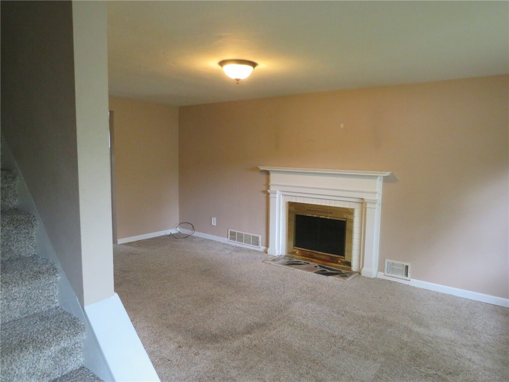 Property Photo:  5270 Orchard Hill Dr  PA 15236 