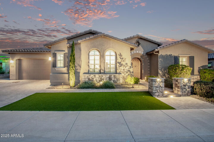 Property Photo:  2027 E La Costa Court  AZ 85298 
