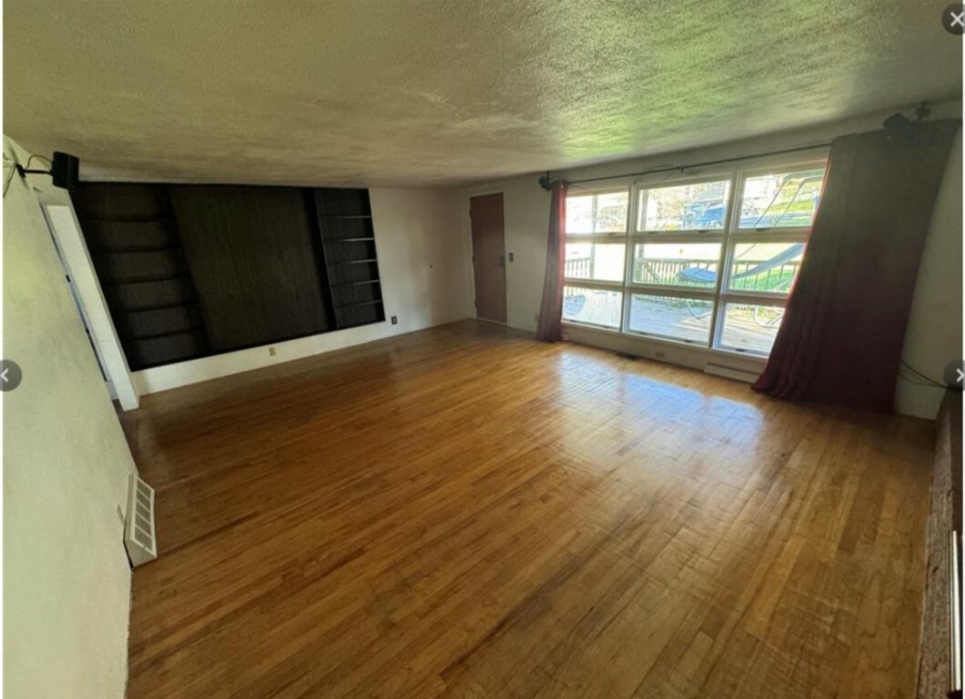 Property Photo:  2011 Montrose Avenue  NY 13903 
