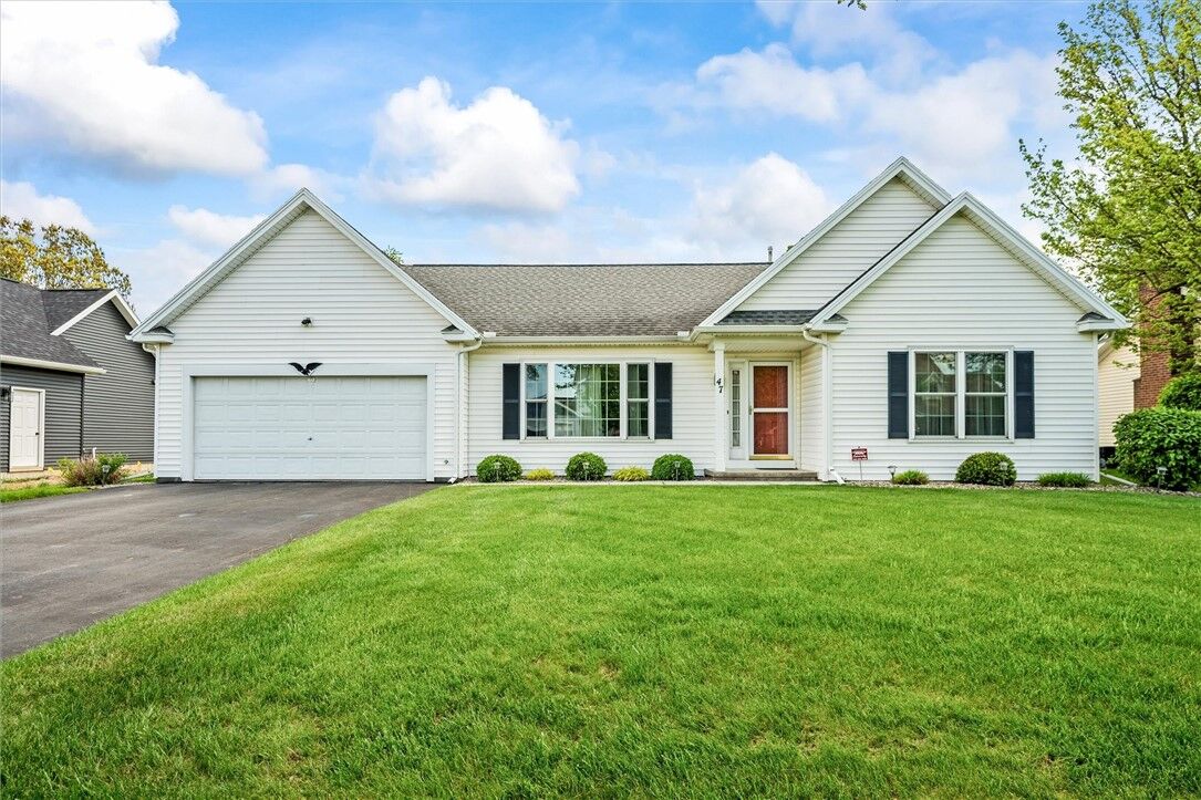 Property Photo:  47 Kaye Park Terrace  NY 14624 