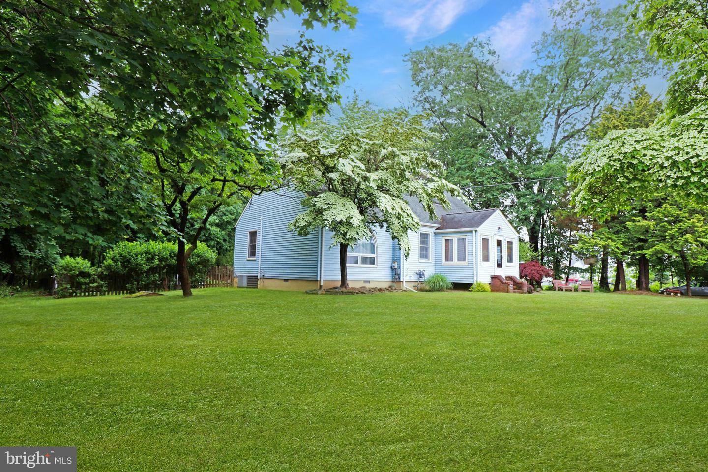 Property Photo: 687 Spotswood Englishtown Road NJ 08831