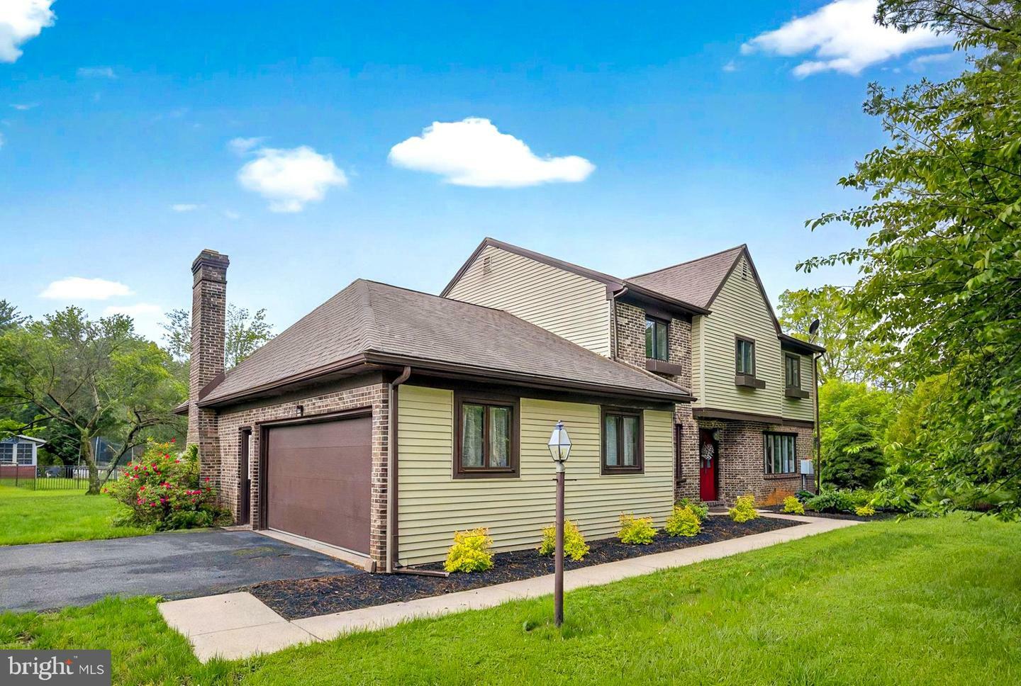 Property Photo: 575 Millcross Road PA 17601