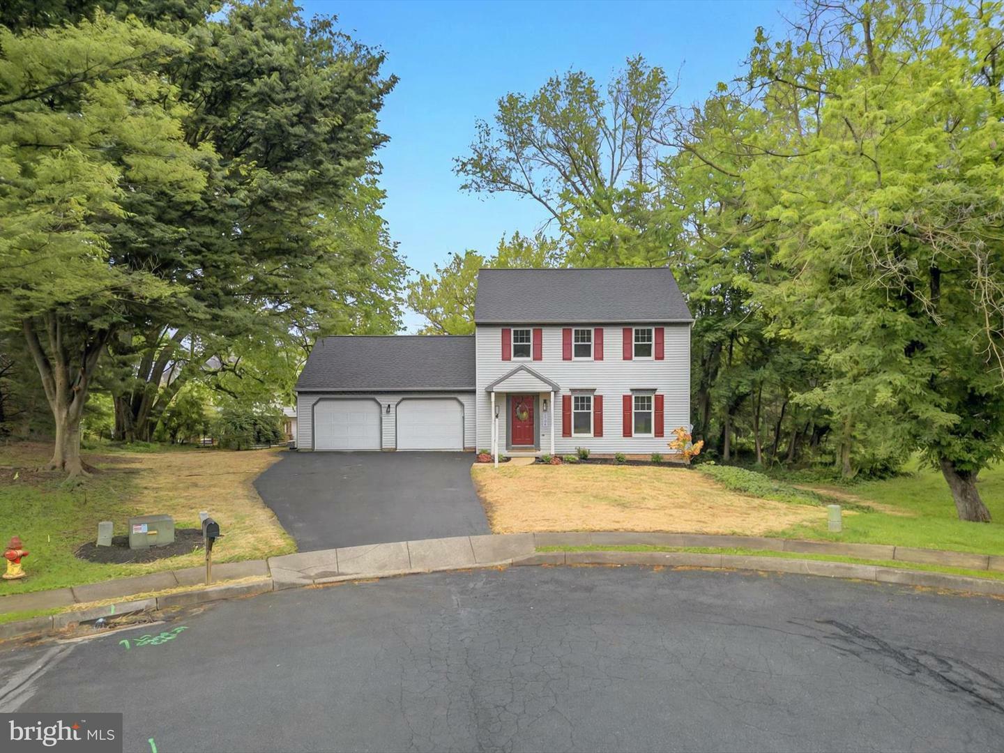 Property Photo: 1704 Drummers Lane PA 17603