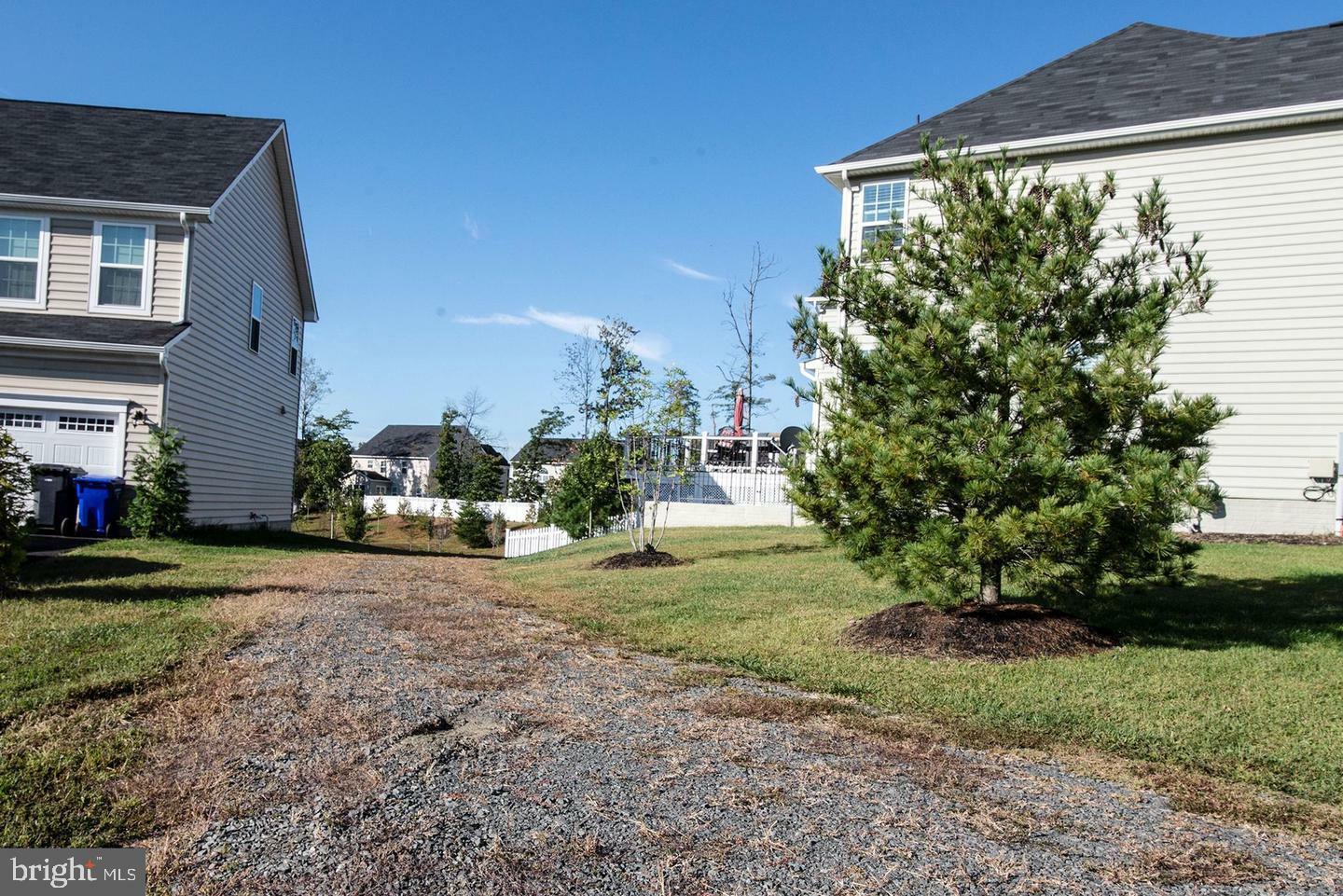 Property Photo: 12908 Hoadly Manor Drive VA 20112