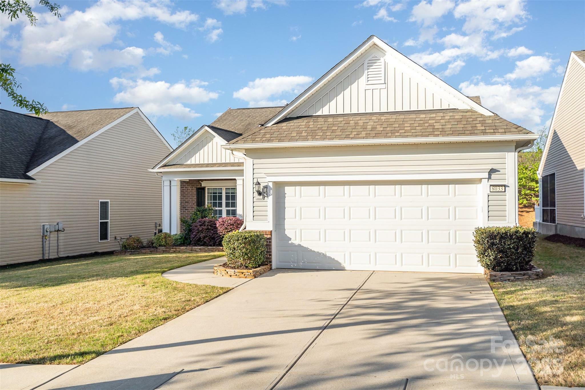 Property Photo:  8033 Pawleys Court  SC 29707 