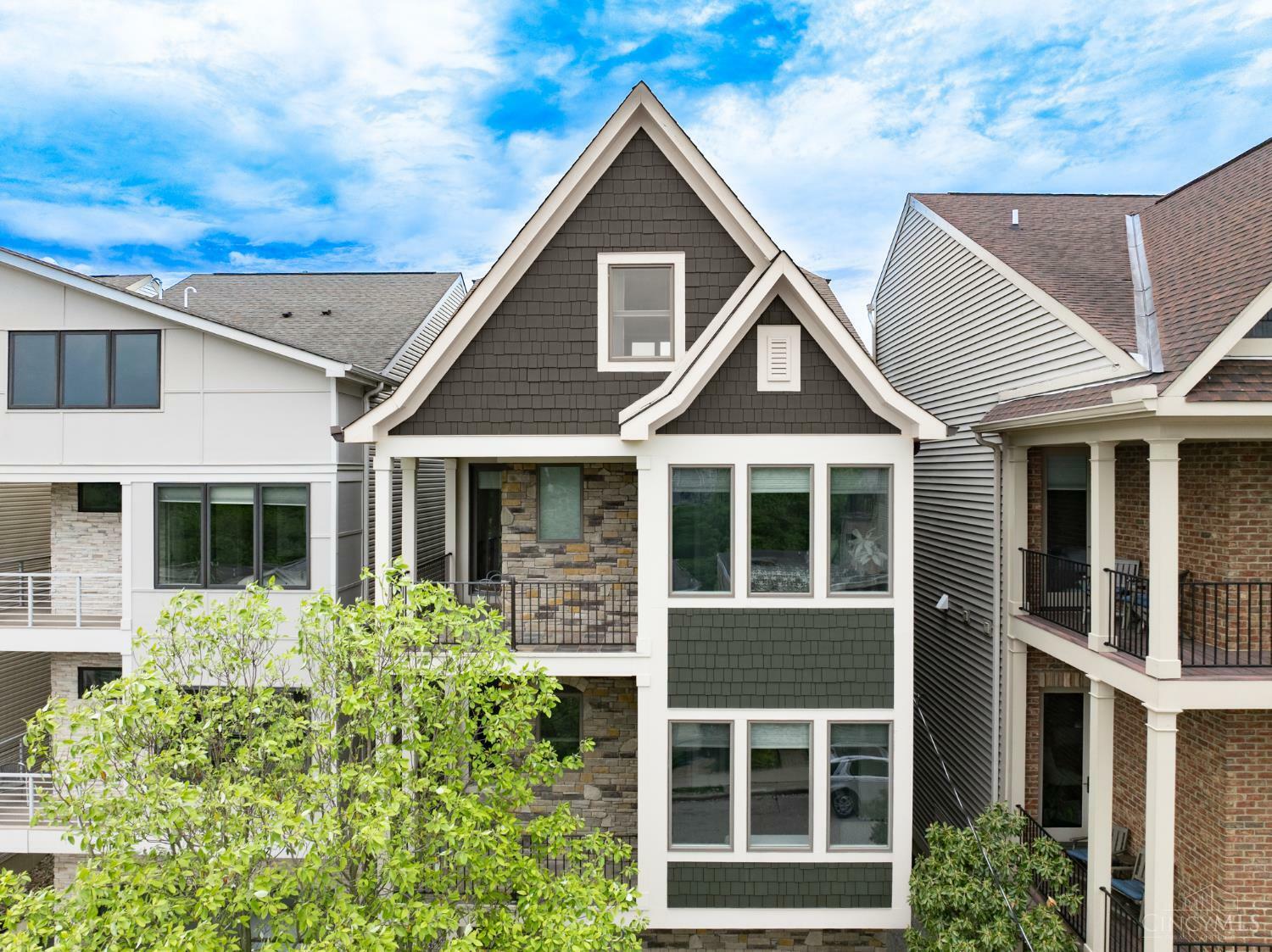 Property Photo: 463 Strafer Street OH 45226