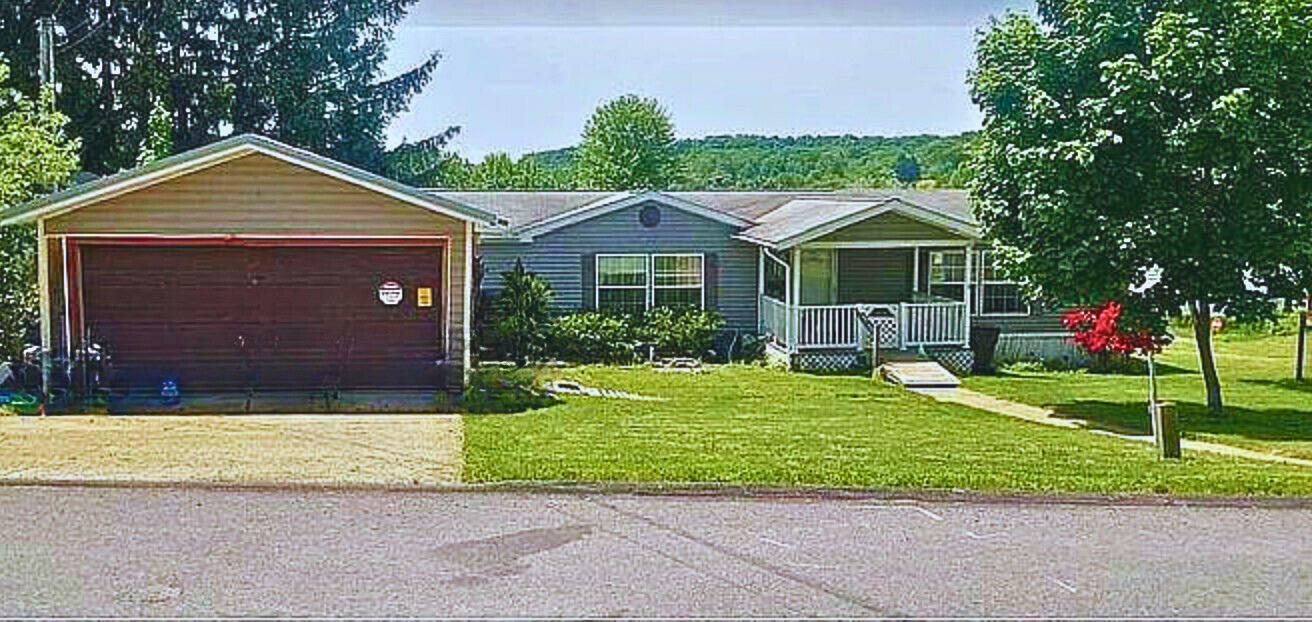 136 Tozier Ave  Dubois PA 15801 photo