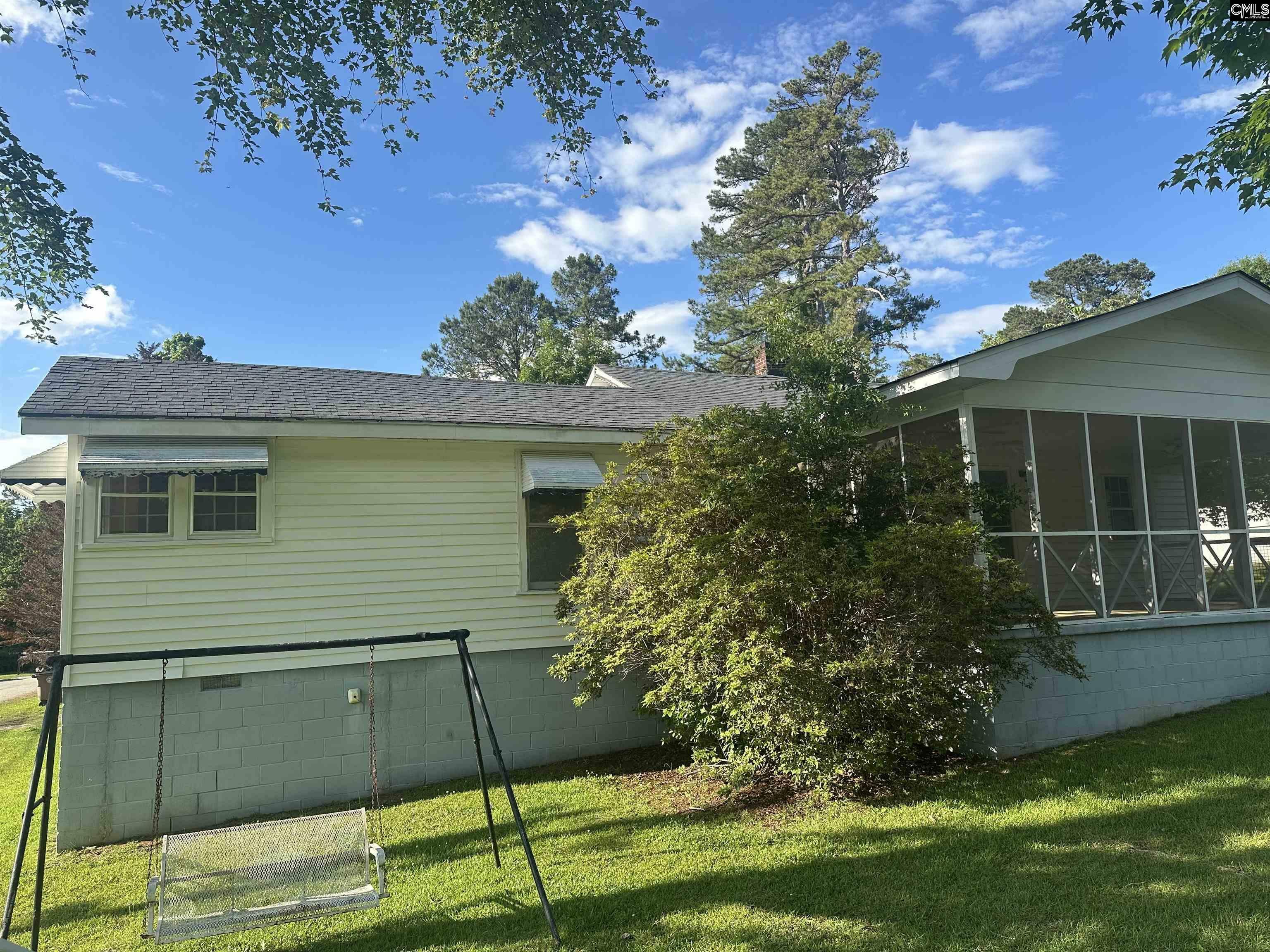 Property Photo: 20 Pine SC 29178